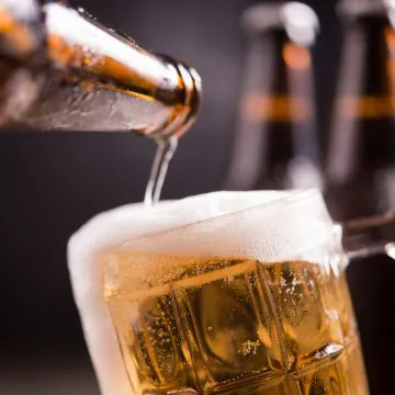 Em expansão, o mercado de cerveja artesanal utiliza tecnologia em motores elétricos para transferência